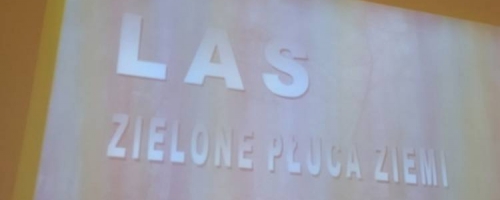 Las domem zwierząt i roślin