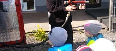 WIZYTA STRAŻAKÓW W PRZEDSZKOLU